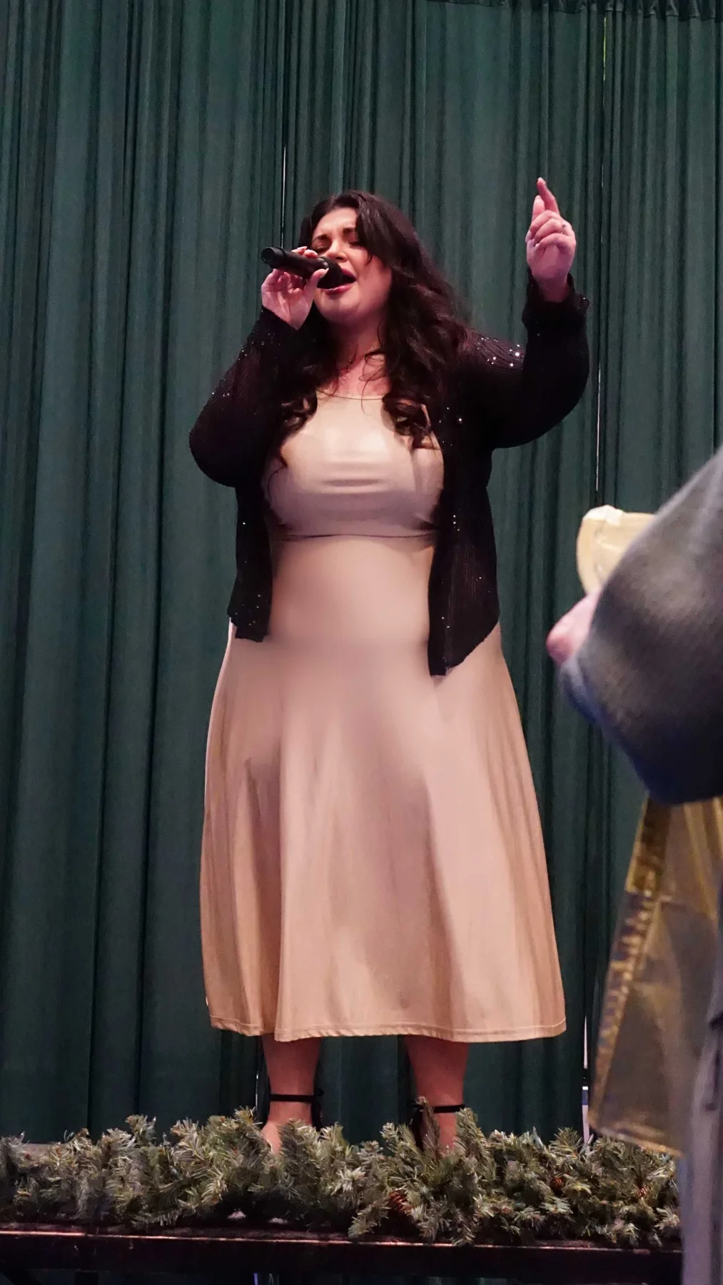Amanda Colfax leading worship